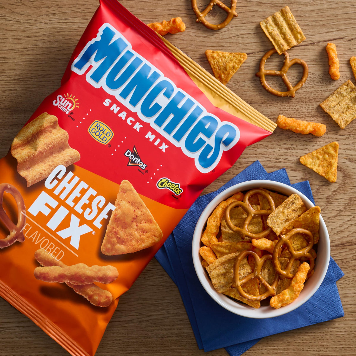 Frito-Lay Ultimate Classic Snacks Package, Variety Assortment of Chips, Cookies, Crackers, & Nuts, 0.56 ounces, (Pack of 40) (Packaging May Vary)